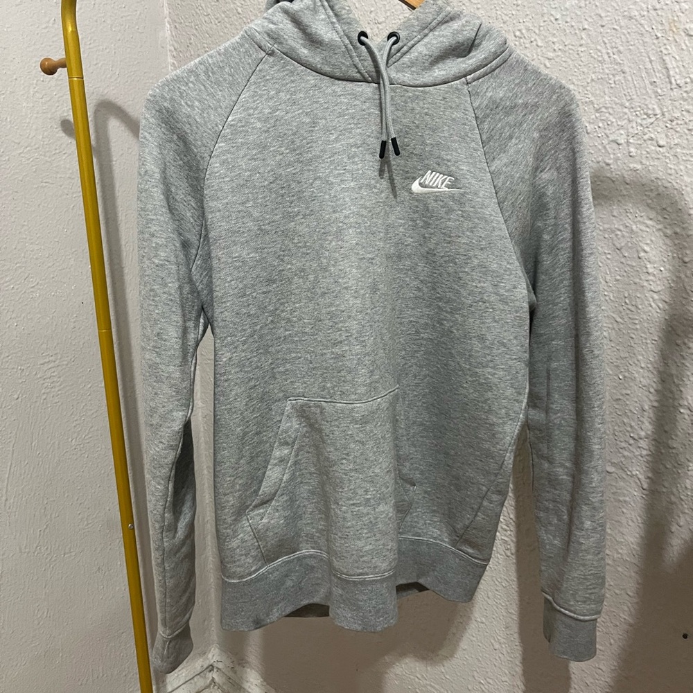 Nike Men’s Light Gray Crewneck Hoodie Sweatshirt